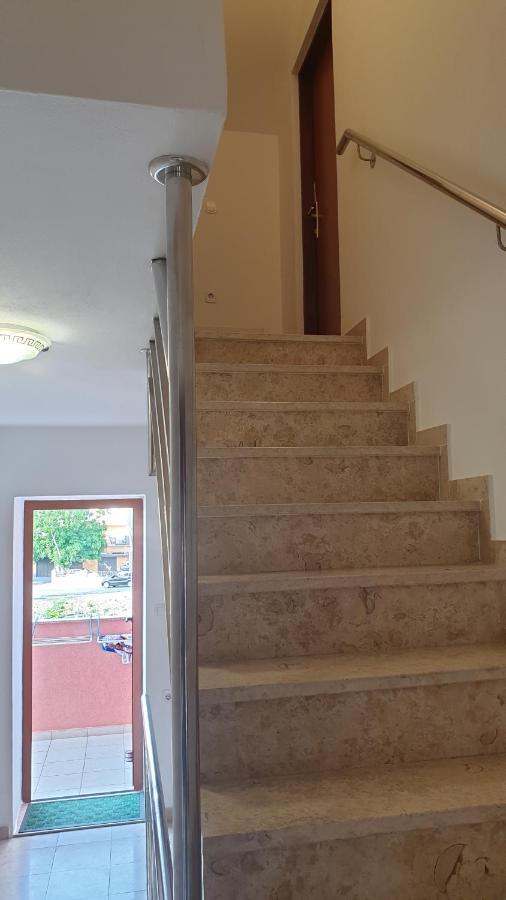 Apartments Rosa Mali Losinj Ngoại thất bức ảnh