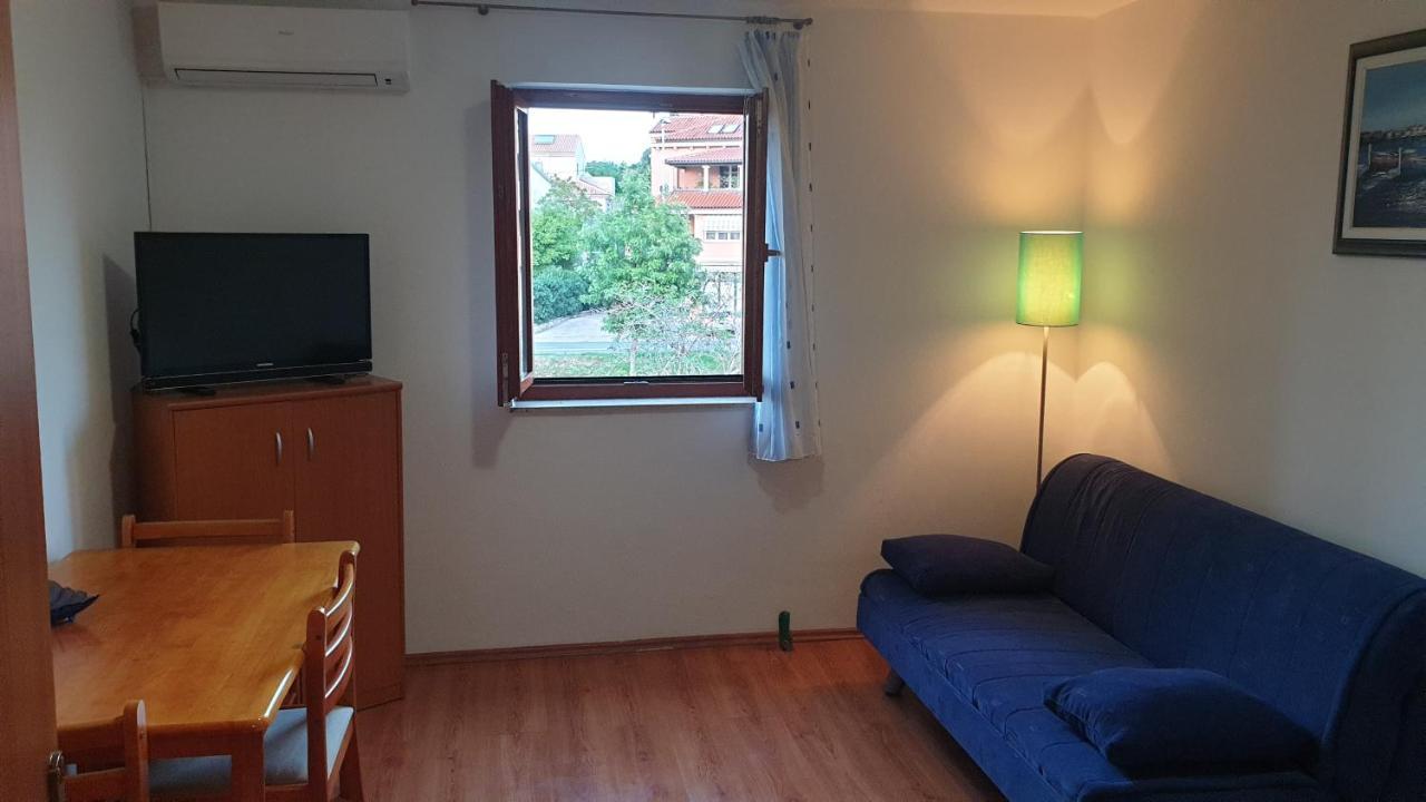 Apartments Rosa Mali Losinj Ngoại thất bức ảnh